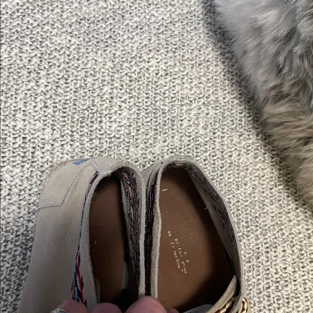Toms Beige Sand  Lace Up Ankle Tribal Moccasin Embroidered Aztec Chukka Boots 9